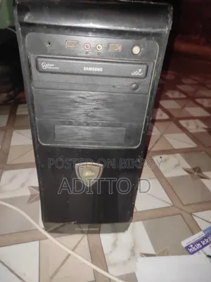 Desktop Computer Gigabyte 4GB Intel SSD 256GB