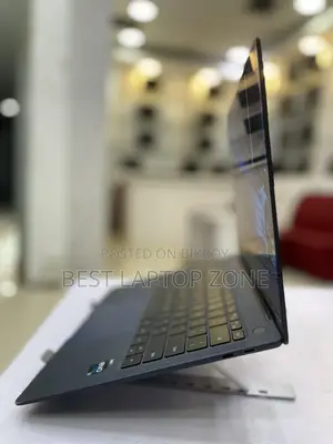 Laptop Huawei MateBook HZ-W19 16GB Intel Core I7 SSD 1T