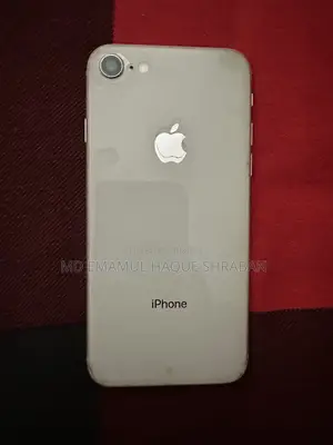 অ্যাপল আইফোন ৮ ৬৪ জিবি সাদা