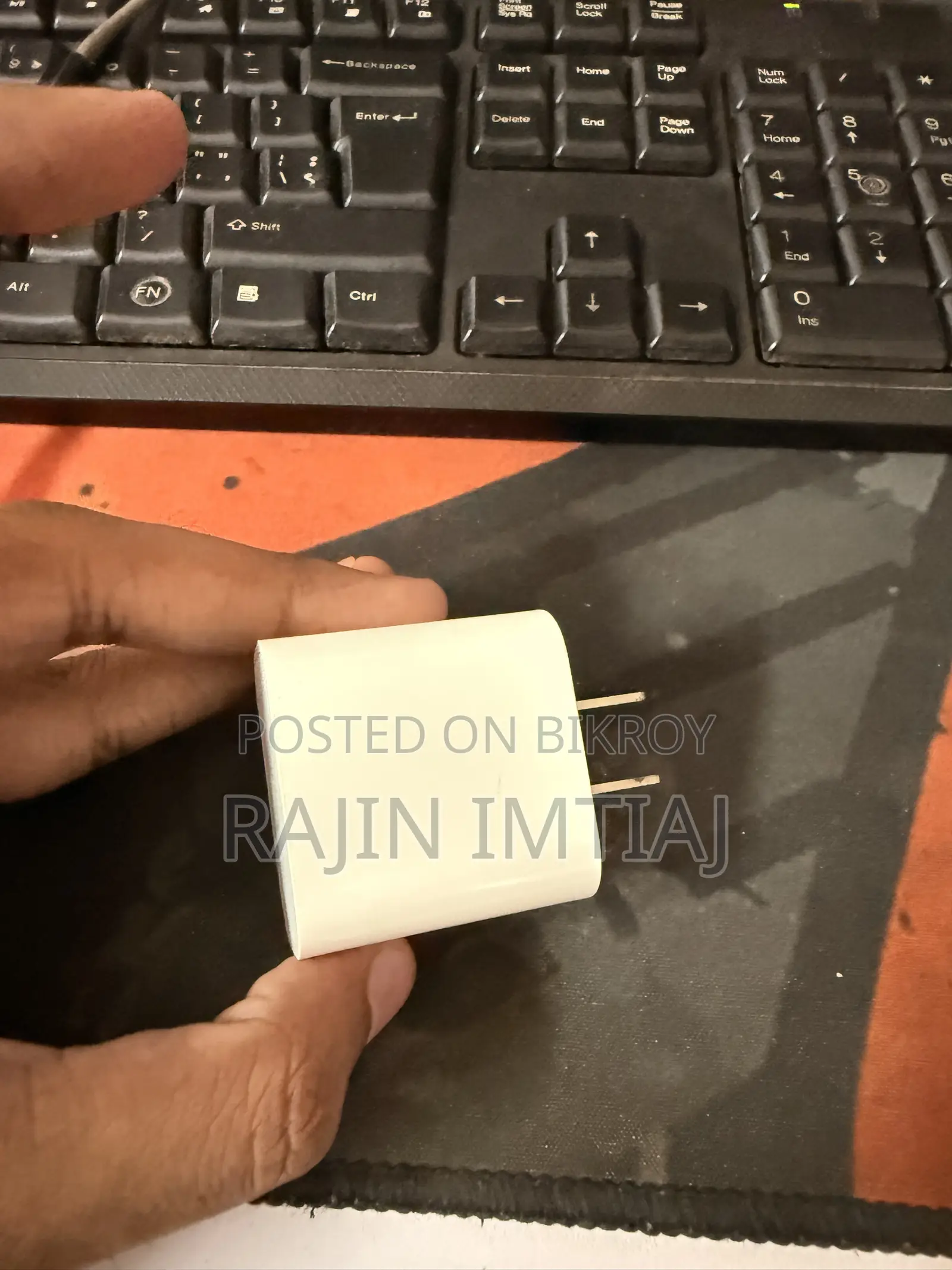 অ্যাপল ২০ডব্লিউ এডাপ্টার ইউএসএ