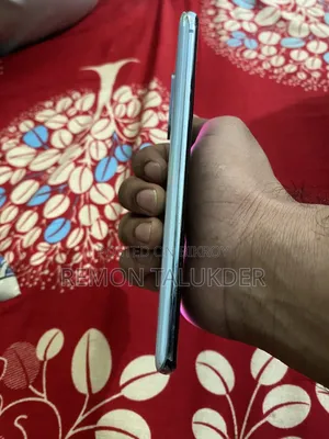 স্যামসাং গ্যালাক্সি এস২০ ৫জি ইউডাব্লু ১২৮ জিবি