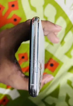 অ্যাপল আইফোন ১১ প্রো ম্যাক্স ২৫৬ জিবি হোয়াইট