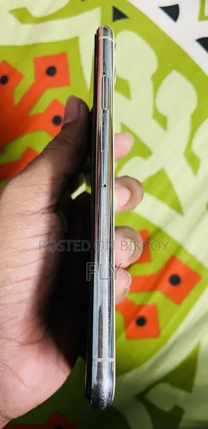 অ্যাপল আইফোন ১১ প্রো ম্যাক্স ২৫৬ জিবি হোয়াইট