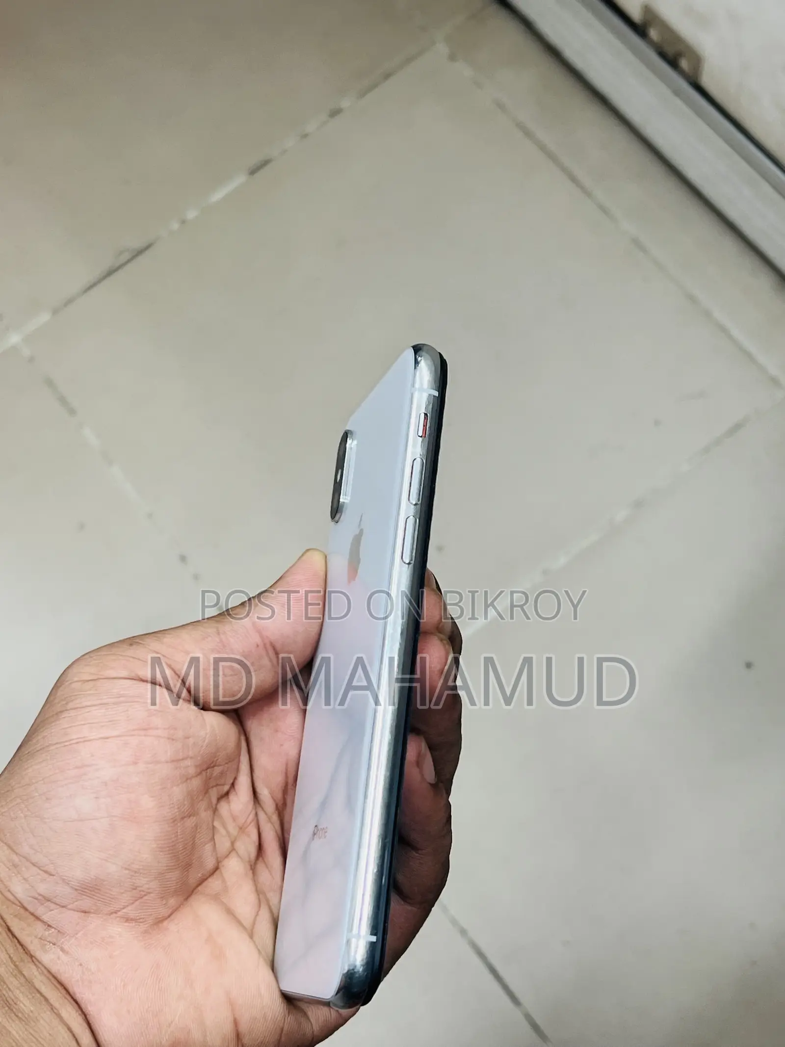 অ্যাপল আইফোন এক্স ৬৪ জিবি হোয়াইট