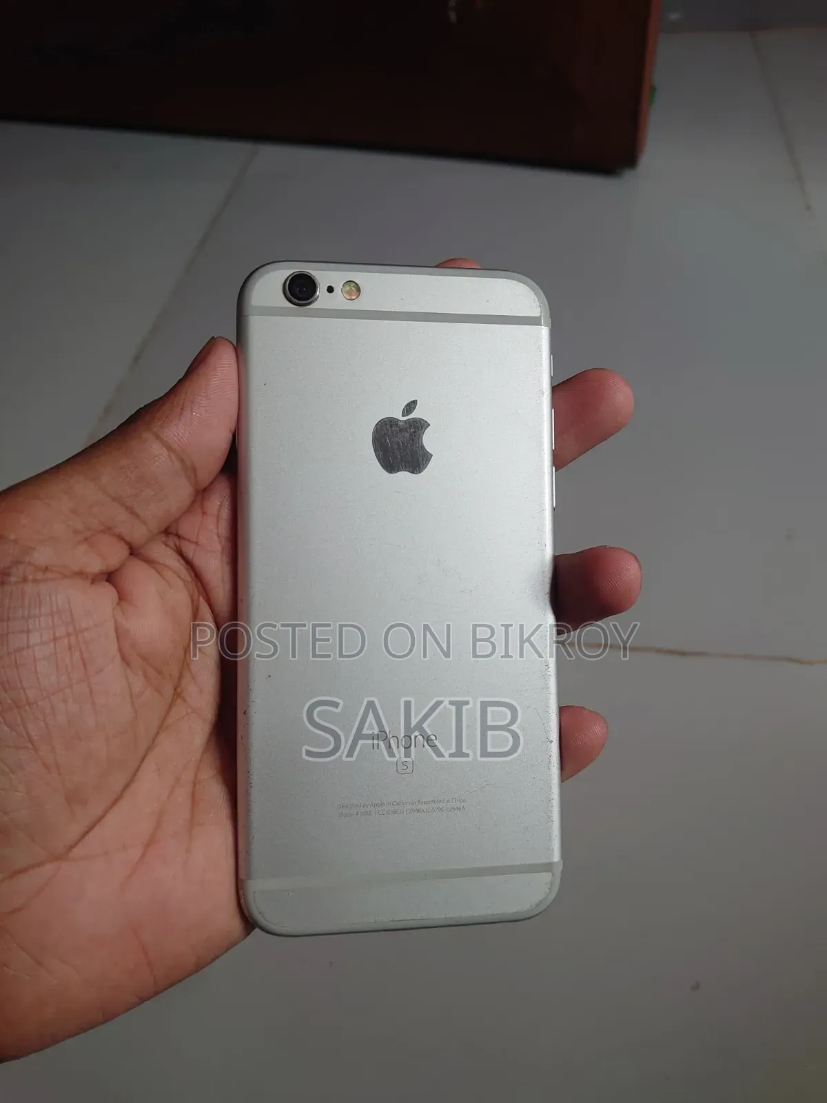 অ্যাপল আইফোন ৬এস ৬৪ জিবি সিলভার