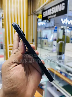অ্যাপল আইফোন ১৬ ১২৮ জিবি ব্ল্যাক
