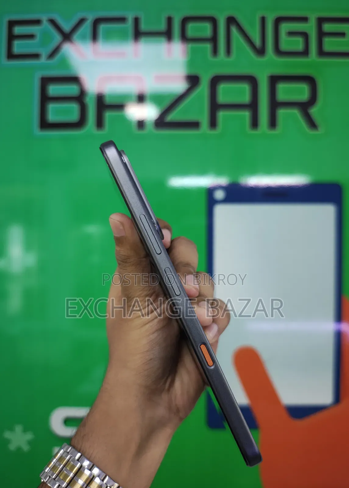 ইনফিনিক্স হট ৭০ ১২৮ জিবি ব্ল্যাক
