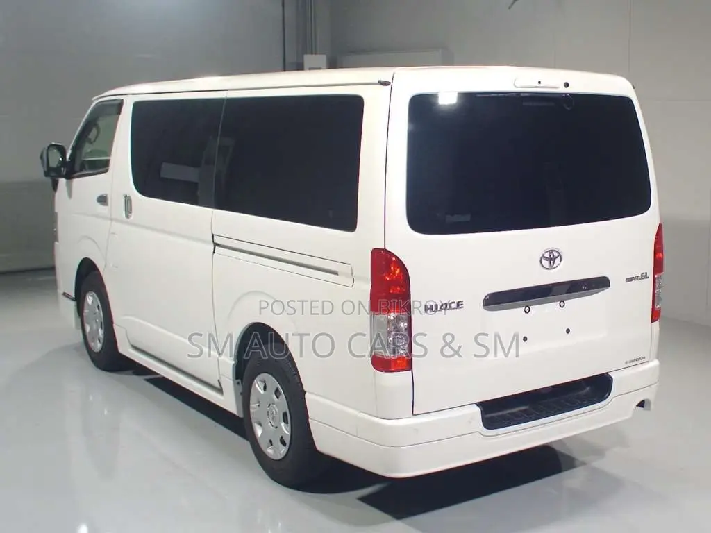 Toyota HiAce 2023 White