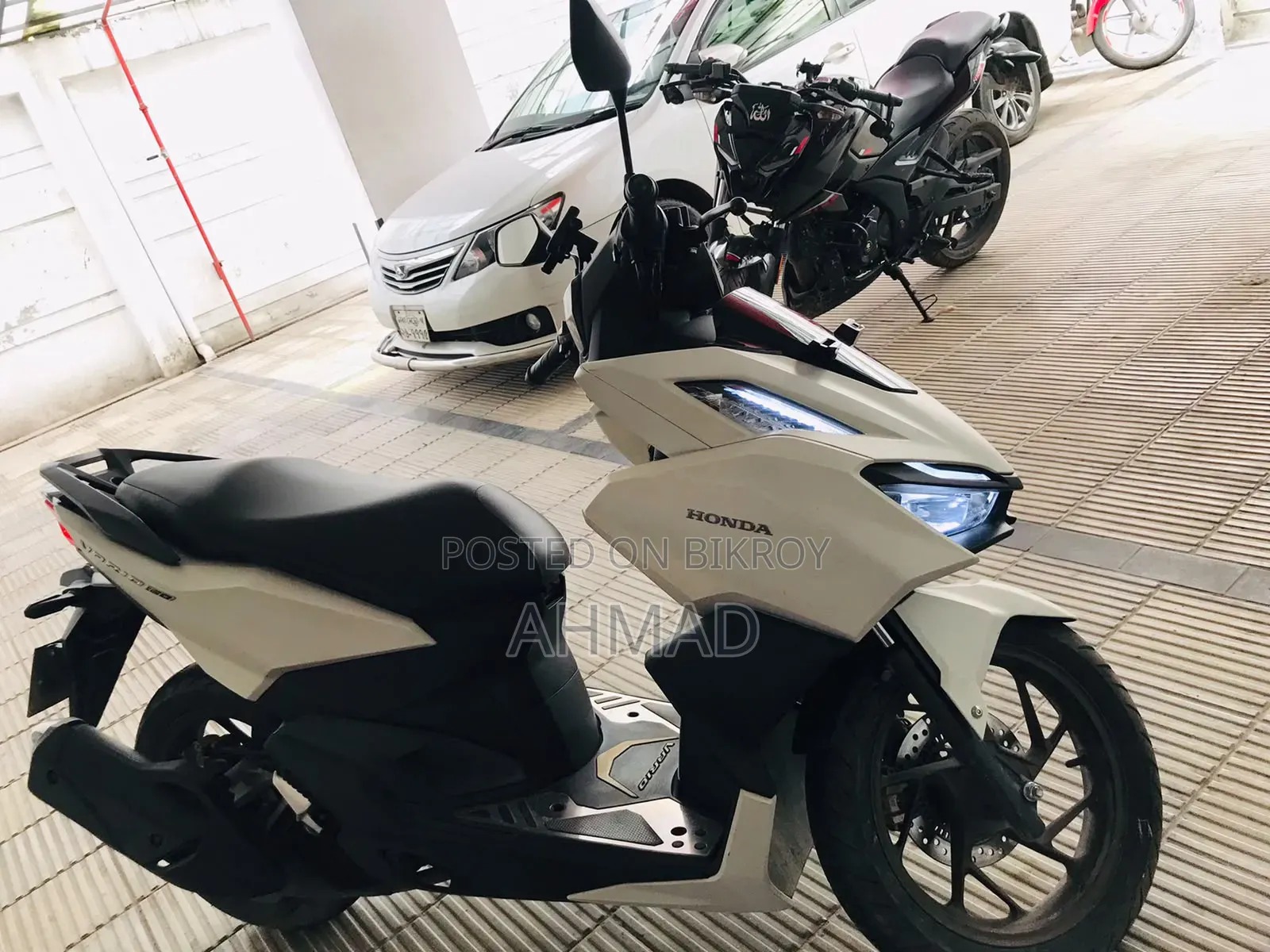 Honda Vario 2024 White