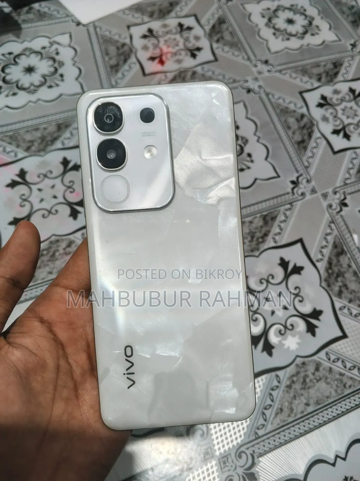 ভিভো ওয়াই২৯ ১২৮ জিবি সাদা