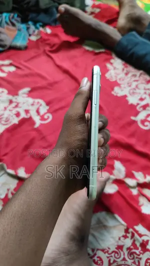 নতুন অ্যাপল আইফোন ১১ ১২৮ জিবি হোয়াইট