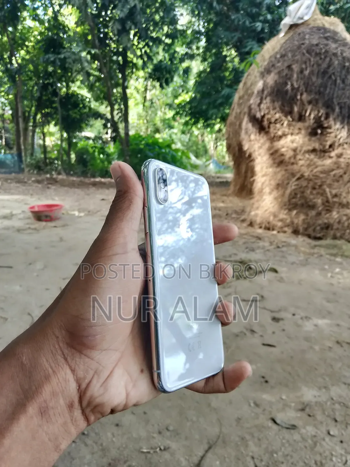 অ্যাপল আইফোন এক্সএস ৬৪ জিবি সিলভার