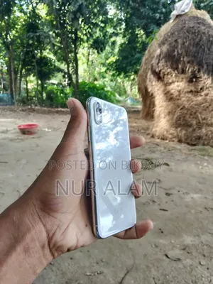 অ্যাপল আইফোন এক্সএস ৬৪ জিবি সিলভার