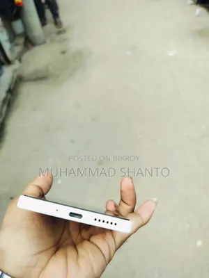 শাওমি রেডমি নোট ১৩ ১২৮ জিবি হোয়াইট