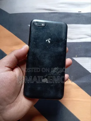 Micromax A108 Canvas L 8 GB Black
