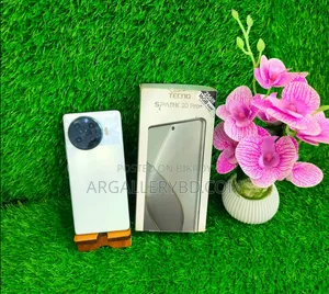 Tecno Spark 20 Pro Plus 256 GB White