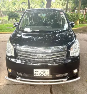 Toyota Noah 2013 Black