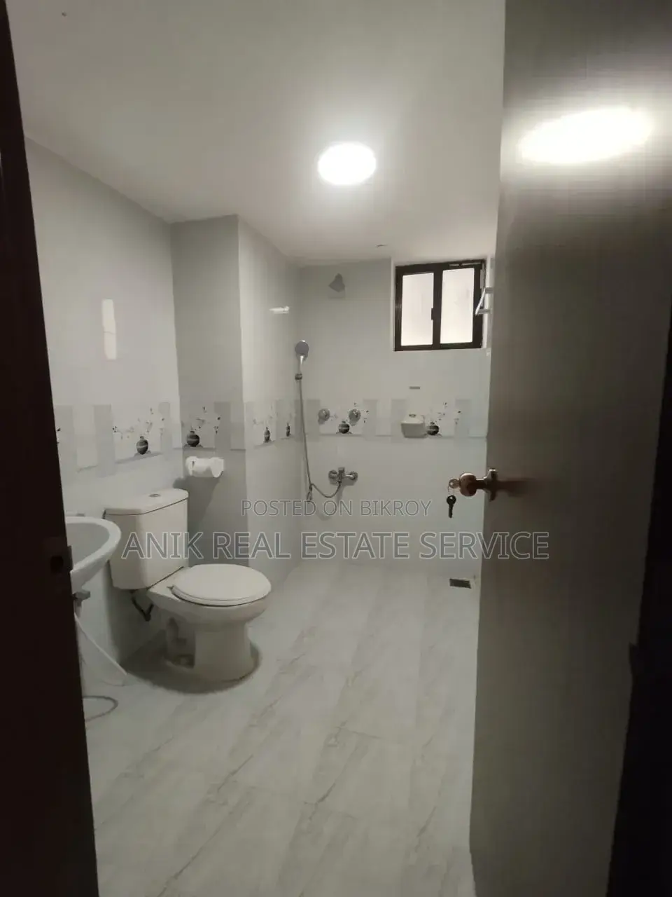 4 Bedroom Apartment in Anik Real Estate, Gulshan for Rent