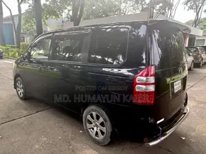 Toyota Noah 2013 Black