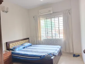 গুলশানে ভাড়ার জন্য আসবাবপত্রসহ ৩-বেডরুমের অ্যাপার্টমেন্ট