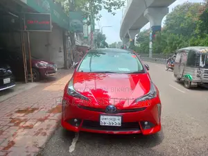 Toyota Prius 2019 Red
