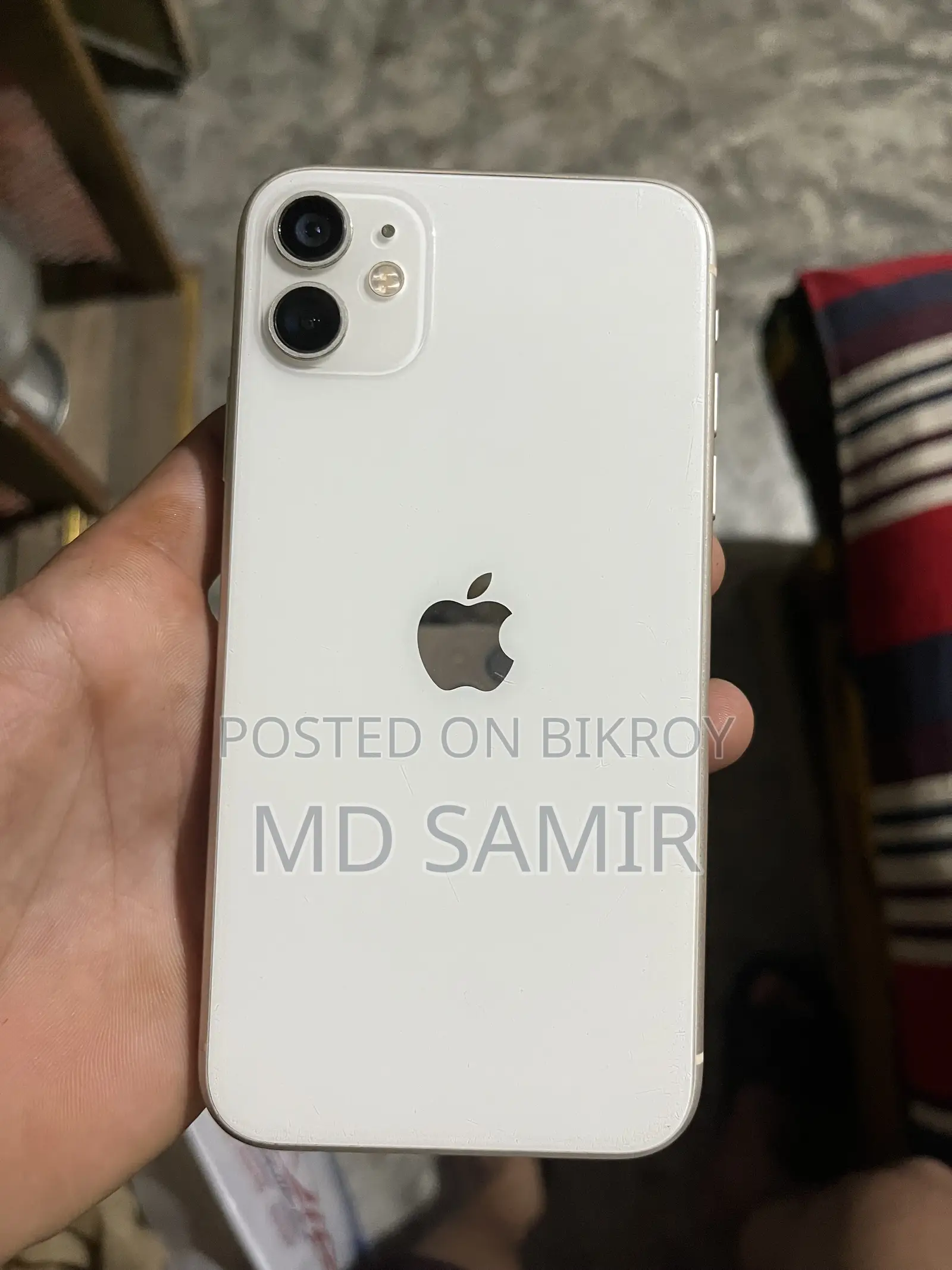 অ্যাপল আইফোন ১১ ৬৪ জিবি সাদা