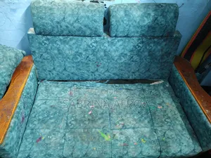5-seater sofa for sale with cushions included.