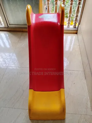 বাচ্চাদের মজবুত প্লাস্টিকের স্লাইড / স্লিপার (ব্যবহৃত) - Kids Slide