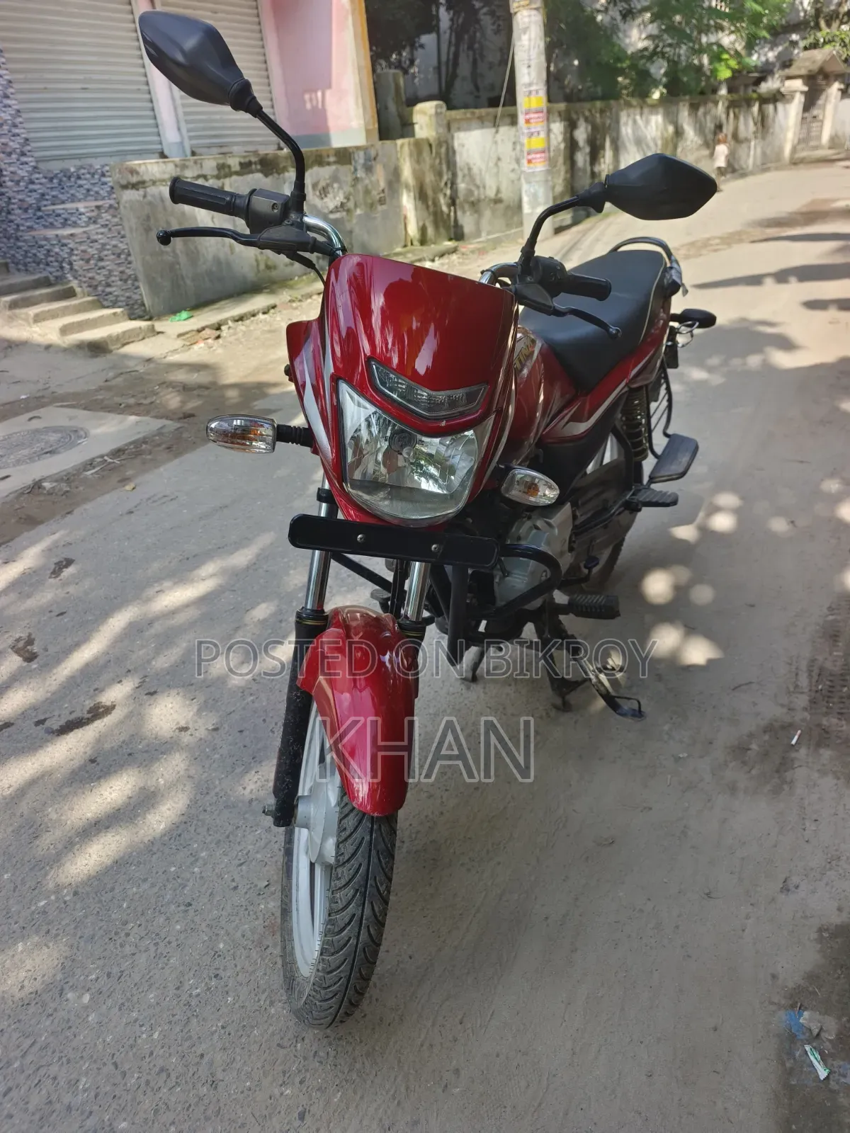 বাজাজ প্লাটিনা ১১০ ২০২২ লাল