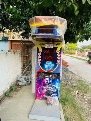Boxing Machine with free ball sensor.