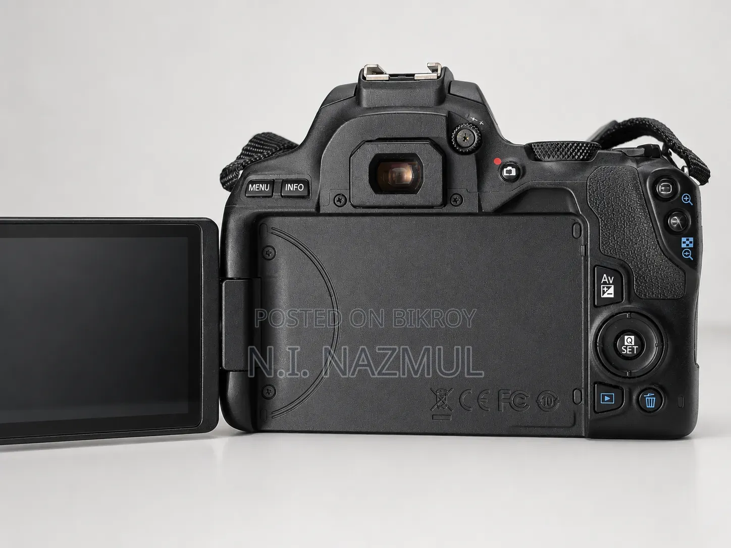 Canon EOS 250D DSLR