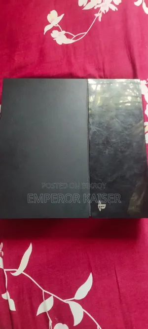 Play Station 4