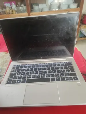 Laptop HP Elitebook 835 G7 8GB AMD Ryzen 5 SSD 256GB