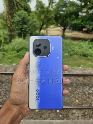 iQOO 256 GB Blue