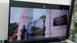 ৩২ ইঞ্চি এলইডি টিভি