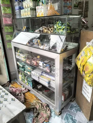 দোকানের রেক+ক্লাসের শোকেস