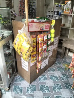 দোকানের রেক+ক্লাসের শোকেস