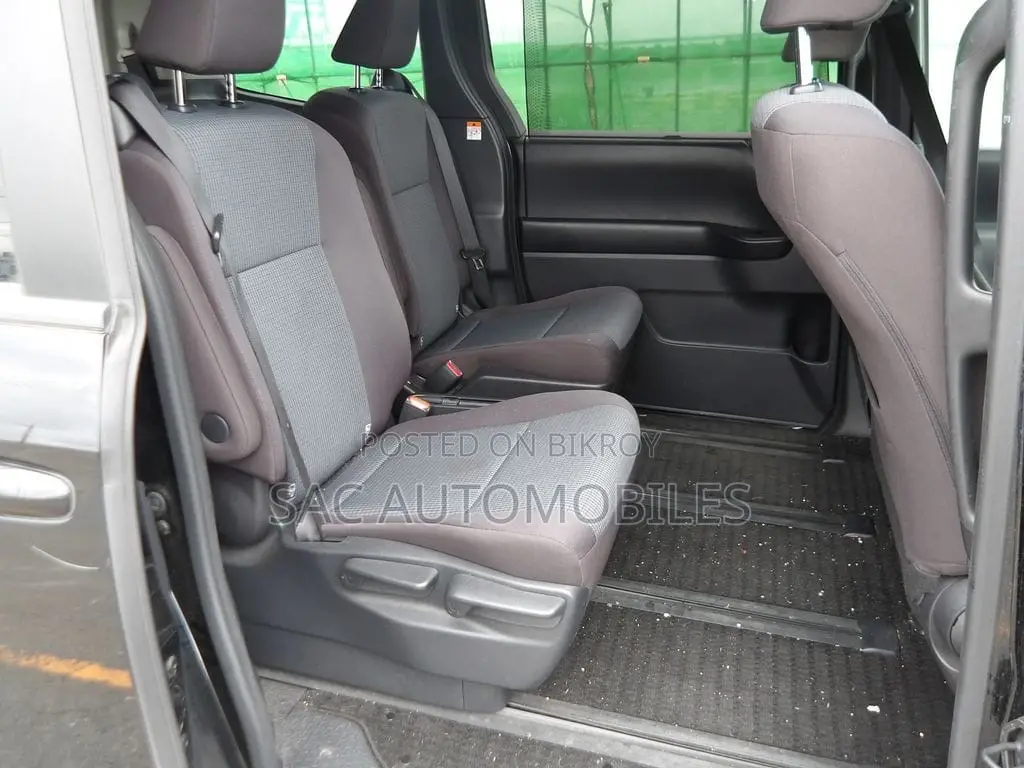 Toyota Noah 2023 Black