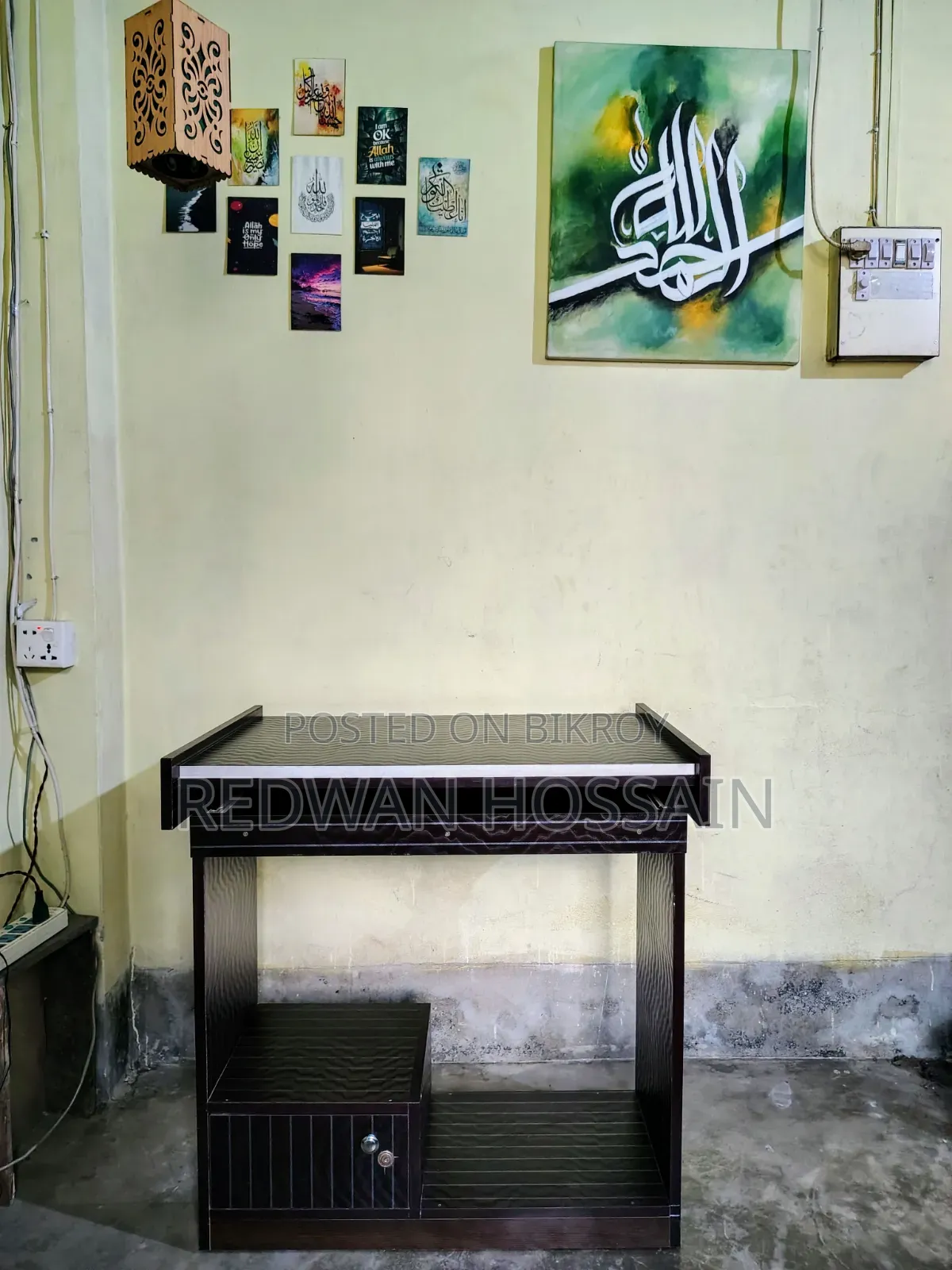 Computer Table for Sale on Urgent Basis !!