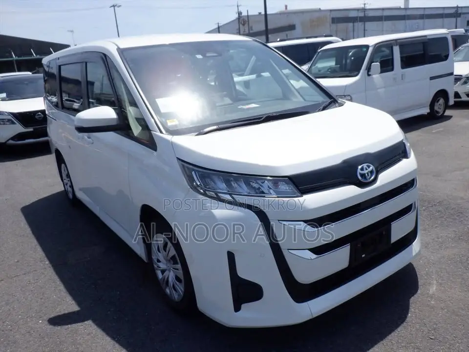 Toyota Noah 2022 Pearl