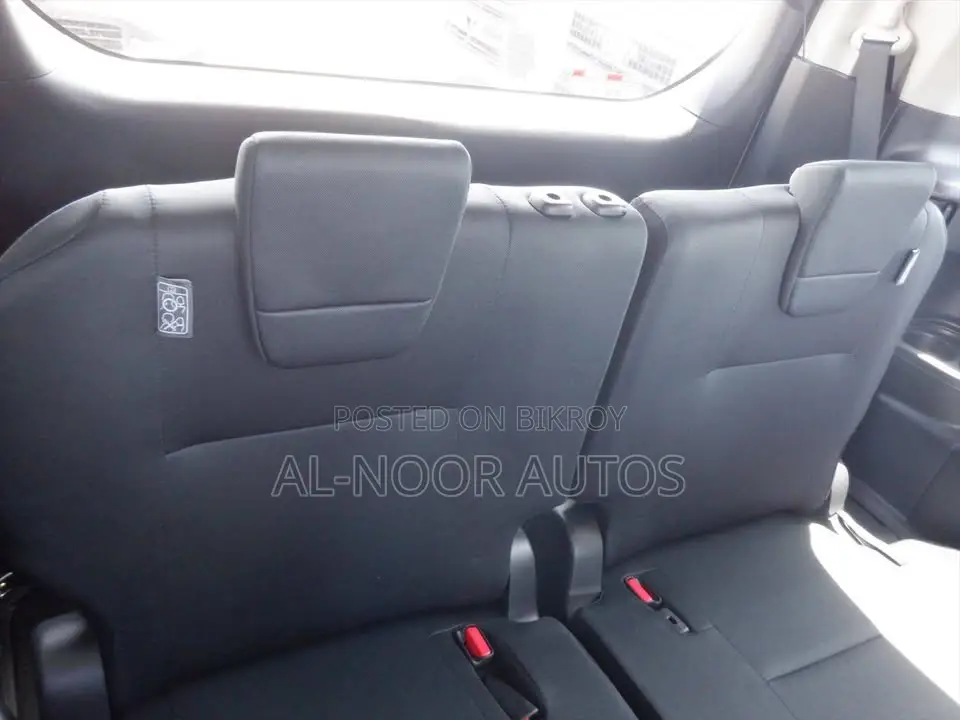 Toyota Noah 2022 Pearl