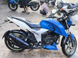 টিভিএস আপাচি ১৬০ ৪ভি ২০২০ নীল
