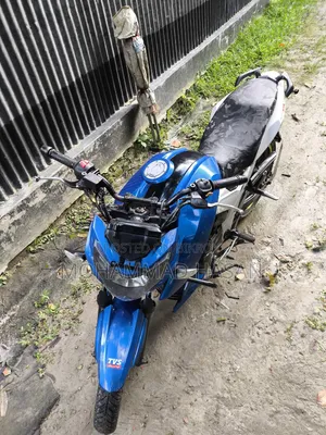 টিভিএস আপাচি ১৬০ ৪ভি ২০২০ নীল