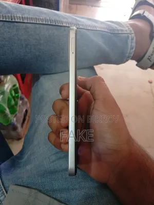 টেকনো স্পার্ক ৪০ ১২৮ জিবি হোয়াইট