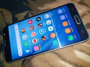 Samsung Galaxy J7 Pro 32 GB Black