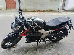 TVS Apache 160 4V 2022 Black