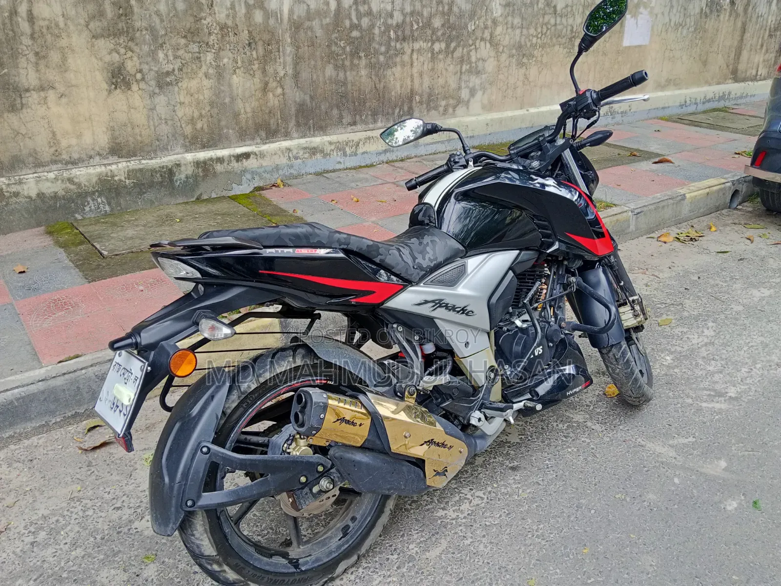 TVS Apache 160 4V 2022 Black