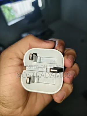 ২০ ওয়াট চার্জার