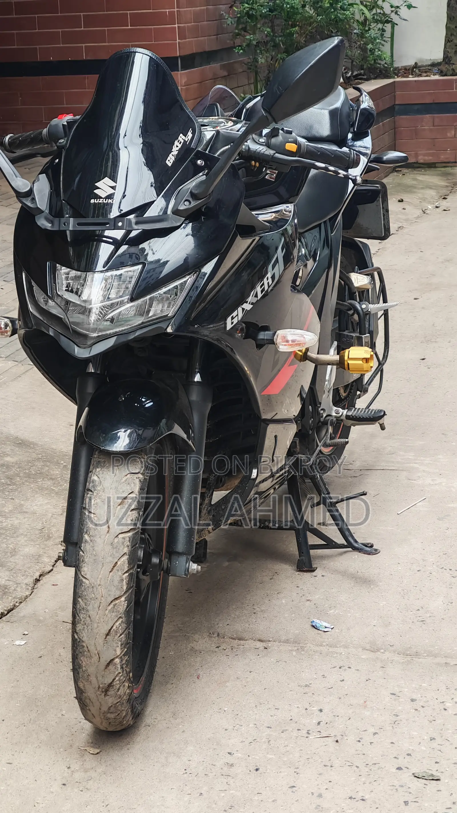 সুজুকি জিক্সার এসএফ ২০২১ কালো