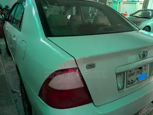 টয়োটা করোল্লা ২০০৫ পার্ল